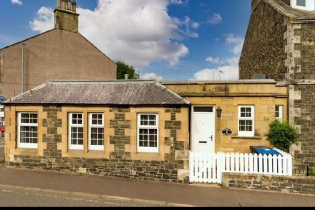 Crossways Cottage Quirky 2 Bedroom Cottage In Central Peebles Dış mekan fotoğraf
